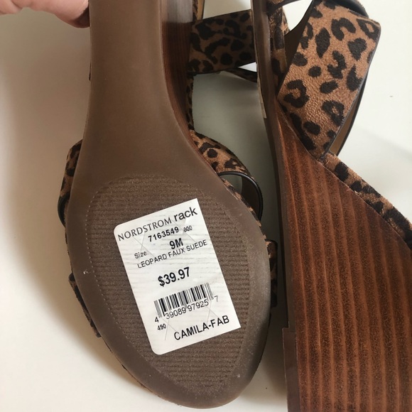 NWT 14th &Union Leopard Faux Suede Shoe - Picture 7 of 7